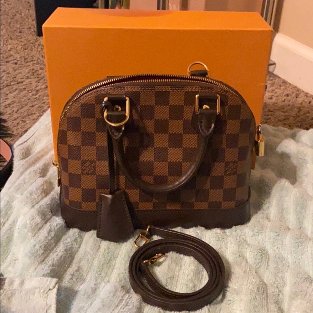 Louis Vuitton Alma bb